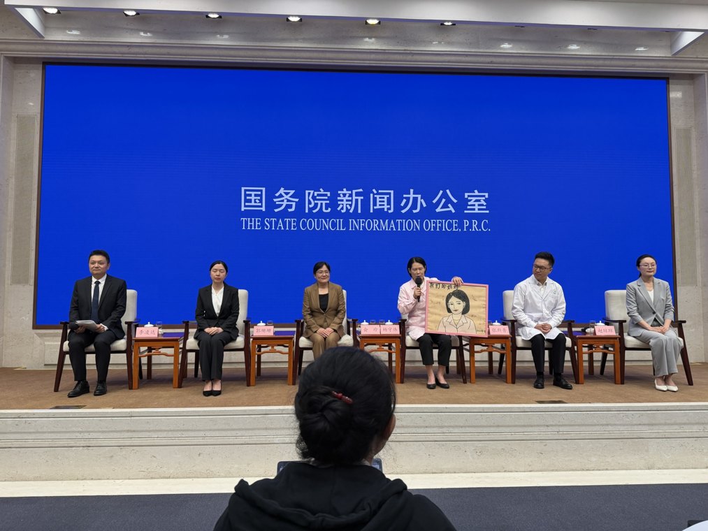让福利院女孩圆梦名校、用十年接续寻亲圆离散家庭团圆梦 这些民政一线奋斗者亮相国新办见面会